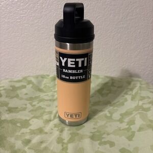 YETI Rambler 18 oz Bottle Stainless Steel with Chug Cap, Lowcountry Peach NWT